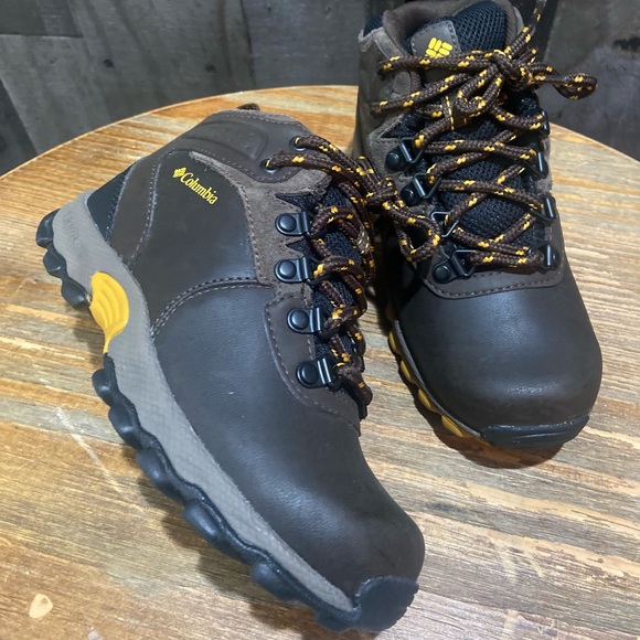 Boys Boots - Picture 4 of 9